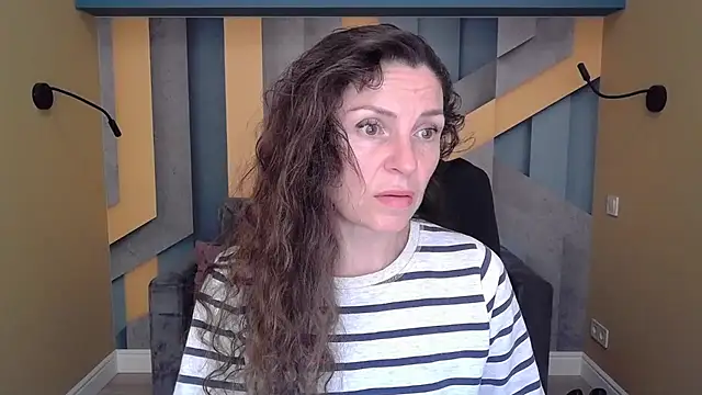 EllaLong online show from October 15, 2025, 11:29 am