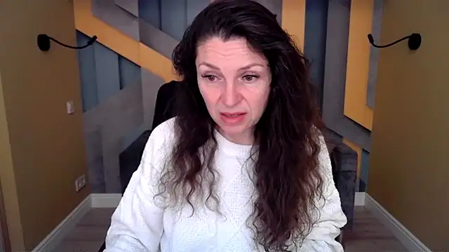 EllaLong online show from February 22, 2026, 12:29 pm