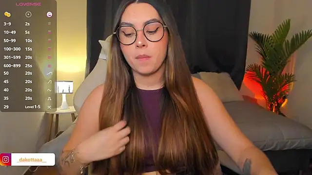 dakottaa  online show from March 27, 2026, 11:38 pm