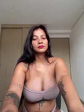 kitty  horny online show from April 23, 2026, 11:16 am