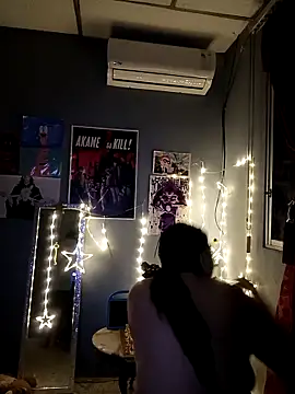 DanelyLopez online show from December 21, 2025, 2:03 am