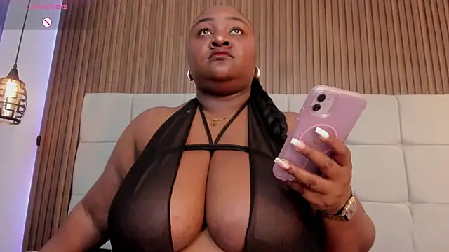 Saravy Blandon online show from October 17, 2025, 10:39 am