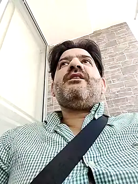 Snapshot of Maxi_TheBigDaddy chatting on January 17, 2026, 2:09 pm Maxi TheBigDaddy online show from January 17, 2026, 2:09 pm