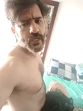 Maxi TheBigDaddy online show from November 15, 2025, 3:27 pm