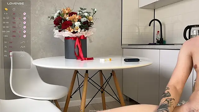 Snapshot of Jaquesxxx chatting on March 10, 2025, 4:46 pm Jaquesxxx online show from March 10, 2025, 4:46 pm