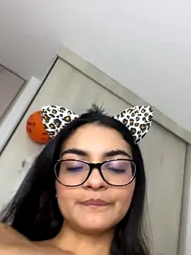 Cat2525 online show from October 31, 2025, 2:52 am