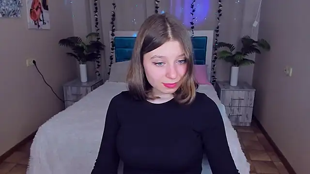 RinaMoore online show from February 20, 2025, 2:35 pm