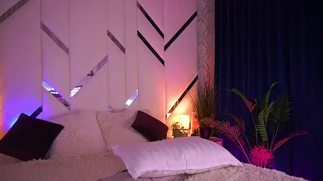 Snapshot of CuteAmberr chatting on November 8, 2025, 1:20 am CuteAmberr online show from November 8, 2025, 1:20 am