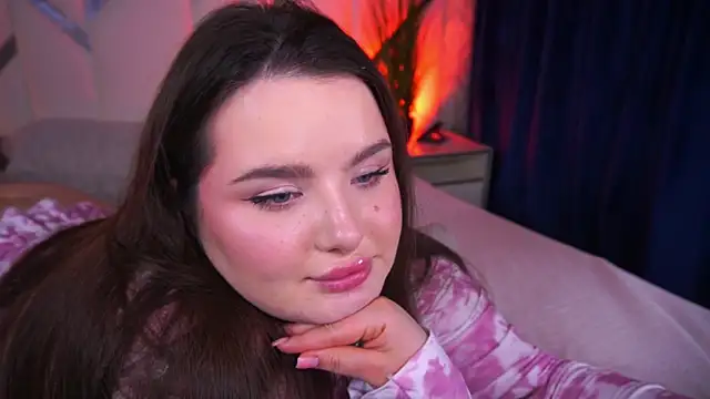 Snapshot of CuteAmberr chatting on March 11, 2025, 5:24 am CuteAmberr online show from March 11, 2025, 5:24 am