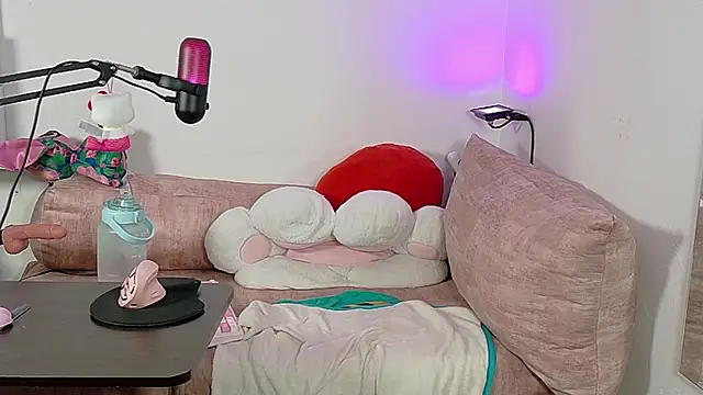 Snapshot of megan_doll2 chatting on October 11, 2025, 10:00 pm megan doll2 online show from October 11, 2025, 10:00 pm