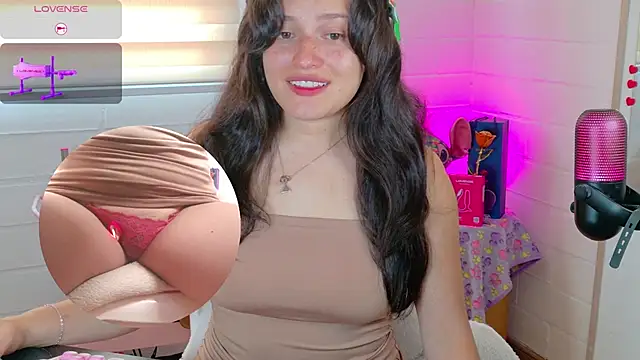 Snapshot of megan_doll2 chatting on February 20, 2026, 8:22 pm megan doll2 online show from February 20, 2026, 8:22 pm