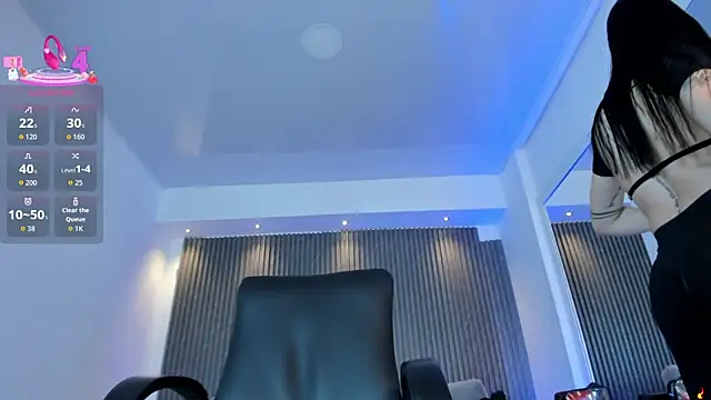 charlottewhitte online show from January 7, 2026, 11:26 am