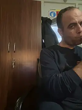 Snapshot of mustican422 chatting on December 11, 2024, 2:33 pm mustican422 online show from December 11, 2024, 2:33 pm