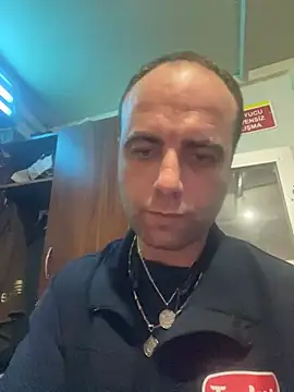 Snapshot of mustican422 chatting on December 7, 2024, 11:29 pm mustican422 online show from December 7, 2024, 11:29 pm