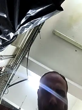 Snapshot of mustican422 chatting on October 4, 2025, 1:12 pm mustican422 online show from October 4, 2025, 1:12 pm