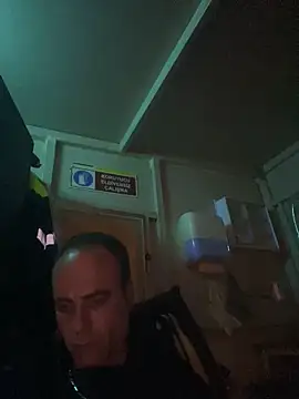 Snapshot of mustican422 chatting on December 5, 2024, 2:37 am mustican422 online show from December 5, 2024, 2:37 am