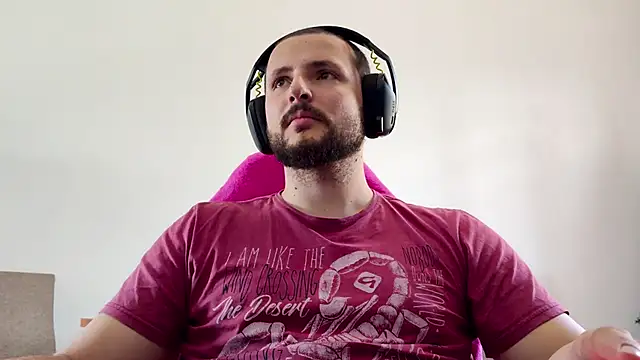 Snapshot of iurytx chatting on November 21, 2025, 5:23 pm iurytx online show from November 21, 2025, 5:23 pm