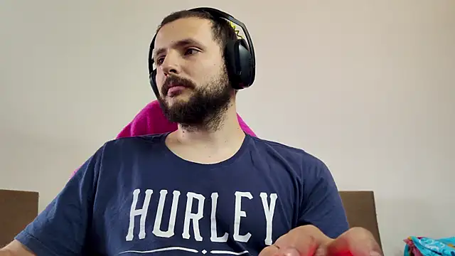 Snapshot of iurytx chatting on October 29, 2025, 3:11 pm iurytx online show from October 29, 2025, 3:11 pm