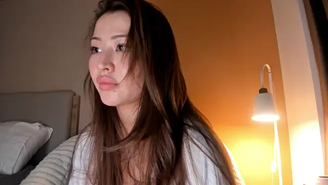 Snapshot of kawaii_mia chatting on November 19, 2025, 2:39 pm kawaii mia online show from November 19, 2025, 2:39 pm