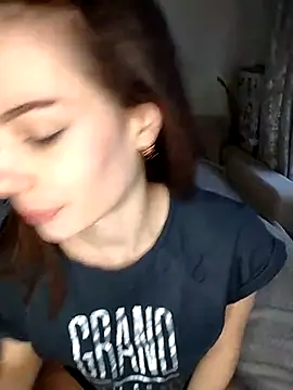 Hi cherry-333 online show from February 13, 2025, 1:48 pm