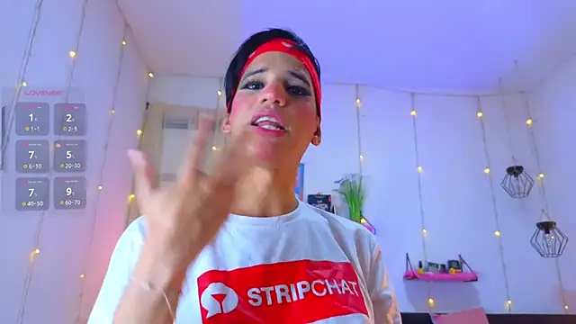 Snapshot of Ariel_Femboy_ chatting on November 15, 2025, 2:48 am Ariel Femboy online show from November 15, 2025, 2:48 am