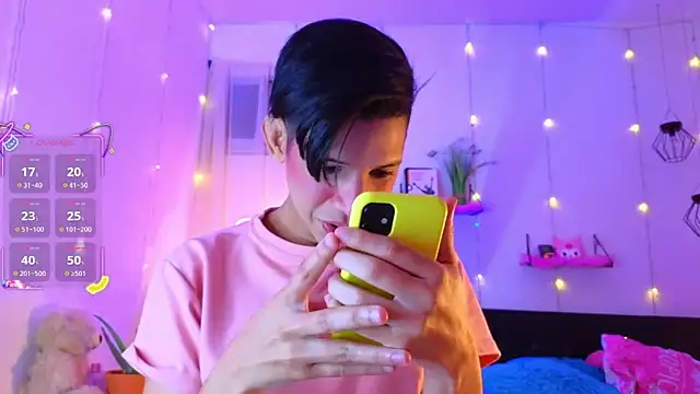 Snapshot of Ariel_Femboy_ chatting on October 9, 2025, 3:07 am Ariel Femboy online show from October 9, 2025, 3:07 am