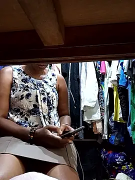 Snapshot of Hailey_BaileyXYZ chatting on January 9, 2026, 10:11 am Hailey BaileyXYZ online show from January 9, 2026, 10:11 am