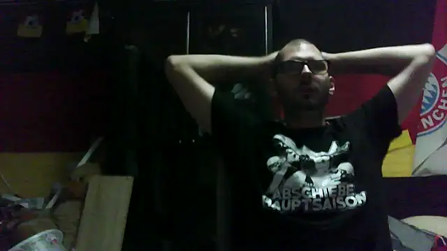 Snapshot of Die-geile-Sau chatting on November 1, 2025, 9:52 pm Die-geile-Sau online show from November 1, 2025, 9:52 pm