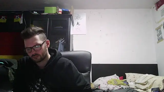 Die-geile-Sau online show from April 15, 2026, 7:58 pm