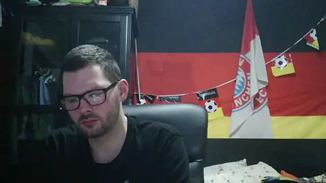 Snapshot of Die-geile-Sau chatting on February 27, 2026, 9:36 pm Die-geile-Sau online show from February 27, 2026, 9:36 pm