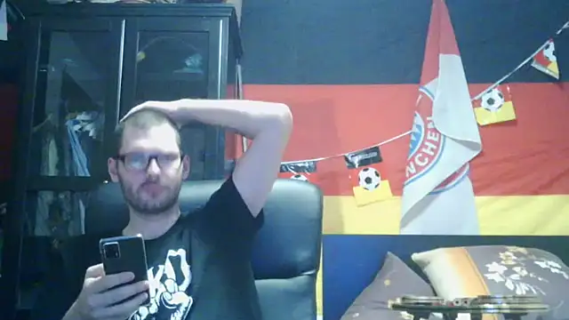 Snapshot of Die-geile-Sau chatting on January 15, 2026, 8:45 pm Die-geile-Sau online show from January 15, 2026, 8:45 pm