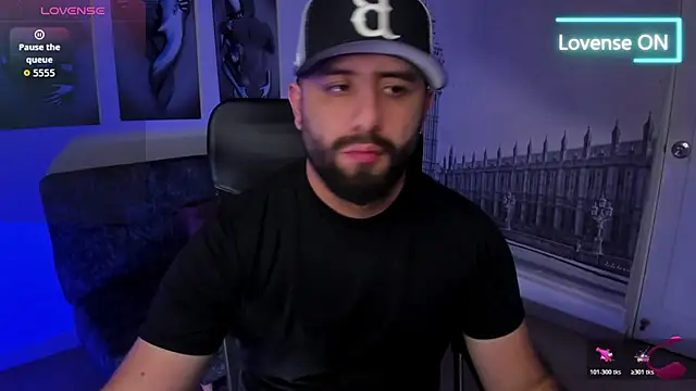 Snapshot of jhon_bear03 chatting on October 28, 2025, 11:20 am jhon bear03 online show from October 28, 2025, 11:20 am