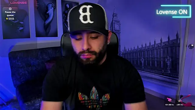 Snapshot of jhon_bear03 chatting on December 3, 2025, 11:20 am jhon bear03 online show from December 3, 2025, 11:20 am