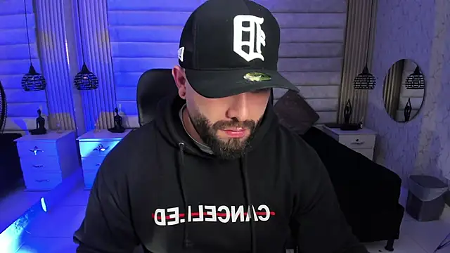 jhon bear03 online show from March 12, 2026, 11:25 am