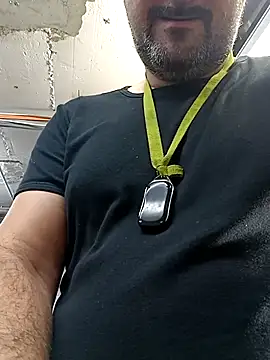 Nikeyone2 online show from October 27, 2025, 8:59 am