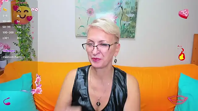 Snapshot of iamyourdream89 chatting on October 27, 2025, 6:20 pm iamyourdream89 online show from October 27, 2025, 6:20 pm