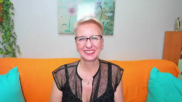 Snapshot of iamyourdream89 chatting on December 13, 2025, 8:04 pm iamyourdream89 online show from December 13, 2025, 8:04 pm