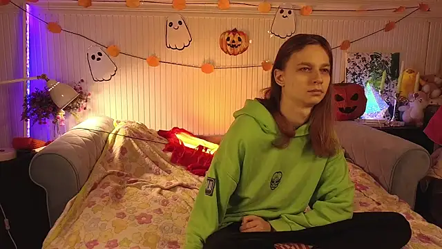 Frank Fraer online show from October 19, 2025, 3:48 pm