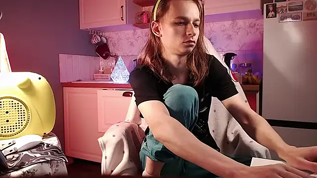 Frank Fraer online show from September 22, 2025, 4:57 pm