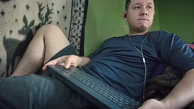 sweet cock28 online show from May 19, 2026, 3:08 pm