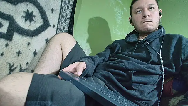 sweet cock28 online show from January 11, 2026, 4:14 pm