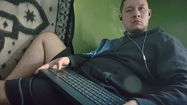 sweet cock28 online show from January 7, 2026, 3:17 pm