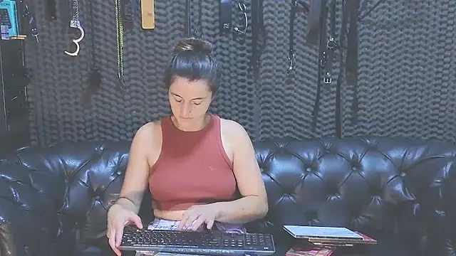 Snapshot of kimberly_swan chatting on January 23, 2025, 6:24 pm kimberly swan online show from January 23, 2025, 6:24 pm