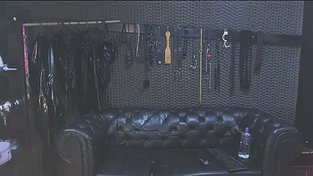 Snapshot of kimberly_swan chatting on March 11, 2025, 3:47 am kimberly swan online show from March 11, 2025, 3:47 am