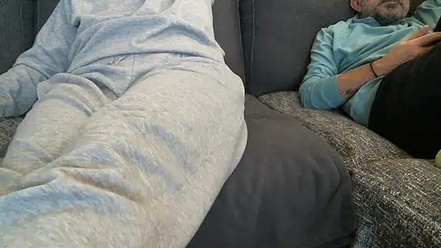 Snapshot of mysteriouscouple001 chatting on November 9, 2025, 5:39 pm mysteriouscouple001 online show from November 9, 2025, 5:39 pm