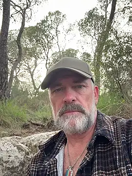 DaddybearVLC online show from February 25, 2025, 3:53 pm