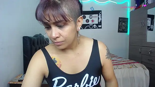 pinky violeta online show from April 8, 2026, 3:02 pm