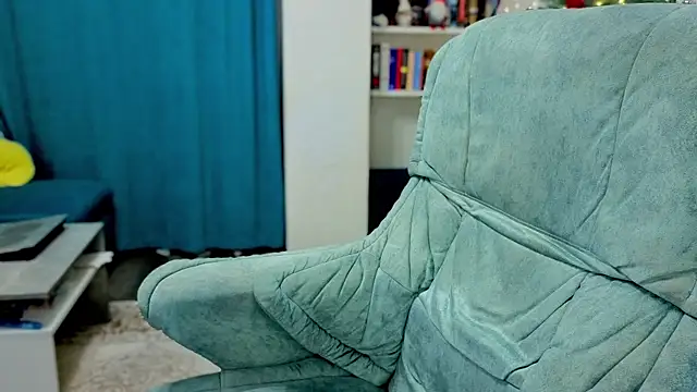 Katniss K online show from December 20, 2025, 4:59 am