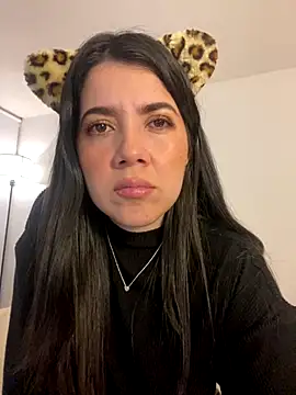 Snapshot of saori_10 chatting on October 31, 2025, 11:00 pm saori 10 online show from October 31, 2025, 11:00 pm