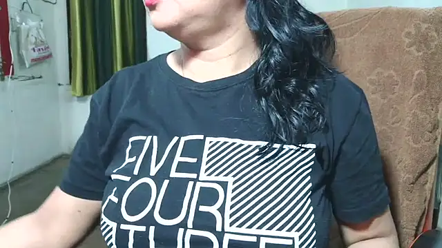 Snapshot of Cute_Mahi22 chatting on December 23, 2025, 6:02 am Cute Mahi22 online show from December 23, 2025, 6:02 am